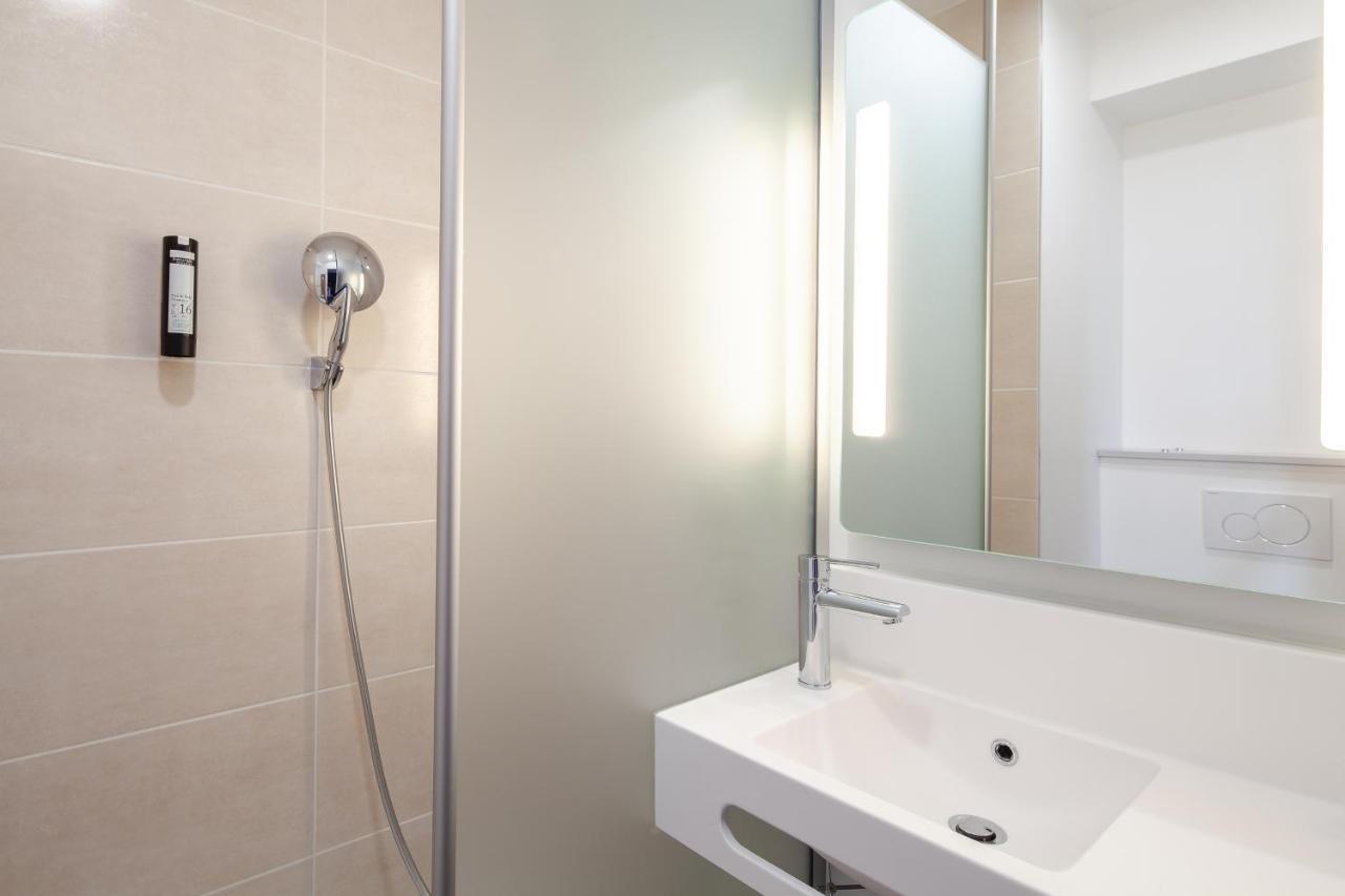 B&B Hotel Massy Gare Tgv Екстер'єр фото