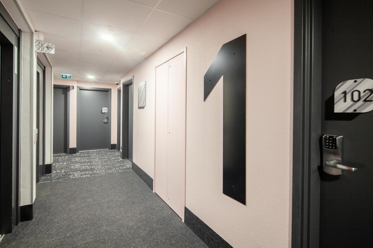 B&B Hotel Massy Gare Tgv Екстер'єр фото