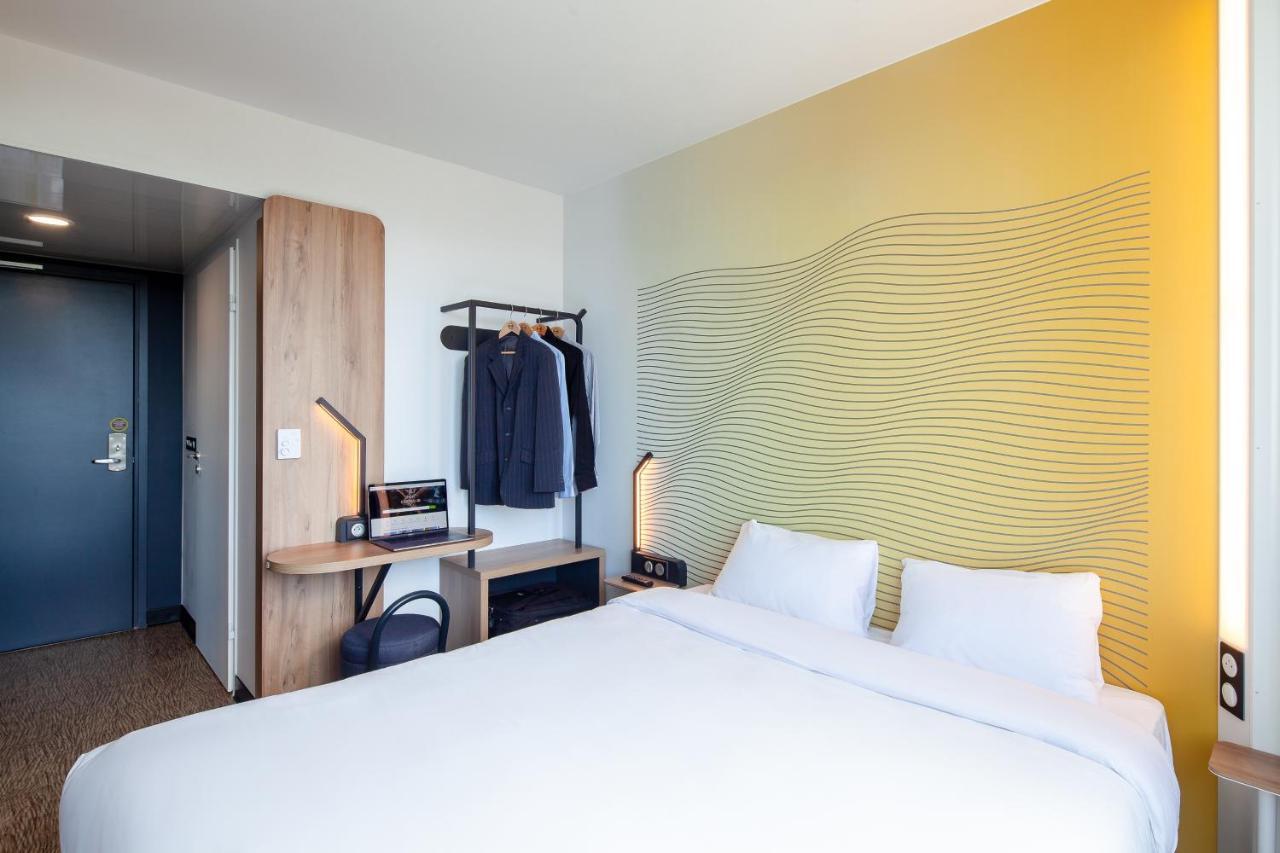 B&B Hotel Massy Gare Tgv Екстер'єр фото